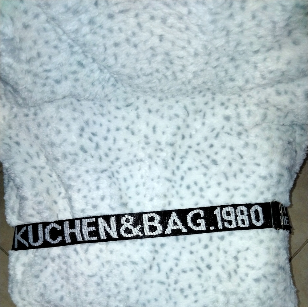 **SOLD** Kuchen & Bag Nike Crossbody Mini-Backpack - Picture 5 of 6